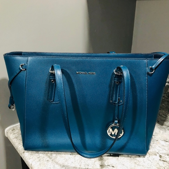Micheal Kors handbag